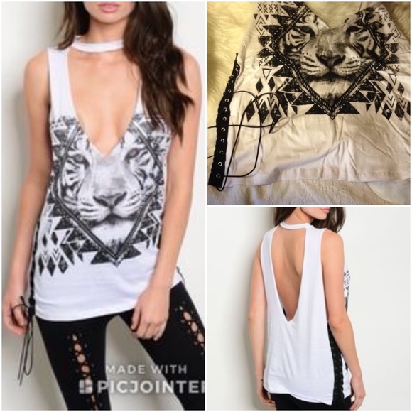 Boutique Tops - Last 1! WHITE BLACK LION PRINT GRAPHIC TANK TOP